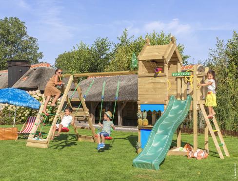 Jungle Resort | Tower playhouse with swings & climbing net